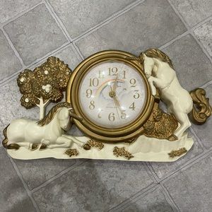 Vintage burwood unicorn clock